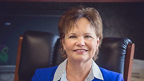 Peg Scott, CEO/CFO, recruited investors to buy Union State Bank of Greenfield, Iowa, to keep it locally owned.
