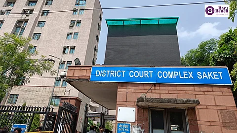 Lawyer found dead in Saket Court; police say he jumped from lawyers' chamber 