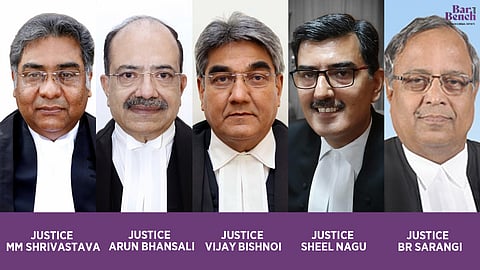 ನ್ಯಾಯಮೂರ್ತಿಗಳಾದ ಮಣೀಂದ್ರ ಮೋಹನ್ ಶ್ರೀವಾಸ್ತವ, ಅರುಣ್ ಬನ್ಸಾಲಿ, ವಿಜಯ್ ಬಿಷ್ಣೋಯ್, ಶೀಲ್ ನಾಗು, ಬಿ.ಆರ್. ಸಾರಂಗಿ