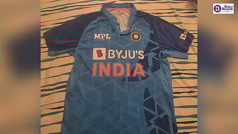 A picture of the blue Indian Cricket Team Jersey with BCCI emblem and Byju's logo