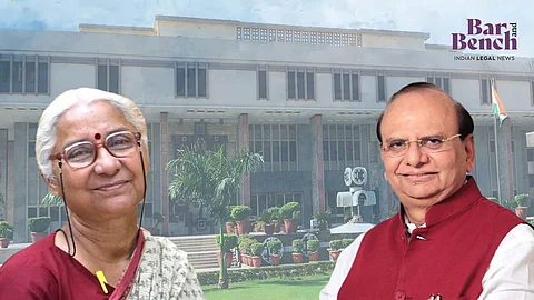 Medha Patkar and VK Saxena with Delhi HC