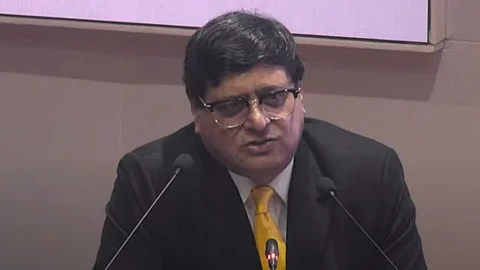 Justice Sudhanshu Dhulia