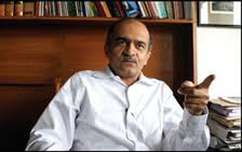 Contempt Proceedings against Prashant Bhushan SC says Bhushan must apologize to the Institution