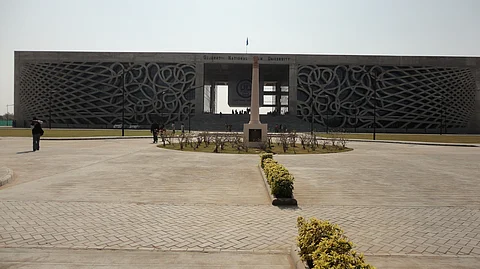 GNLU gets new campus 50 acre campus inaugrated on January 7 2012