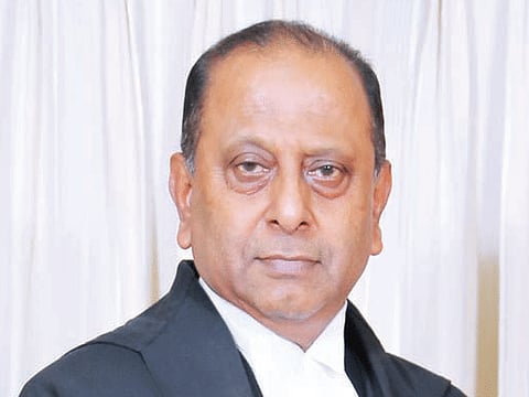Supreme Court judges should not project a fractured face, Justice Amitava Roy