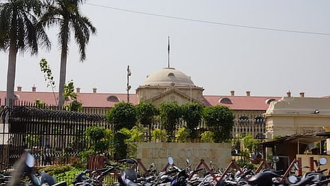 A young Shanti Bhushan would attend hearings at the Allahabad High Court during college hours