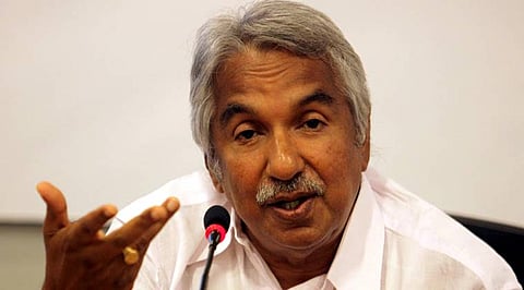 Kerala Chief Minister Oommen Chandy at the Indian Express Idea Exchange in New Delhi. *** Local Caption *** Kerala Chief Minister Oommen Chandy at the Indian Express Idea Exchange in New Delhi. Express photo by RAVI KANOJIA. New Delhi sept 22nd-2011