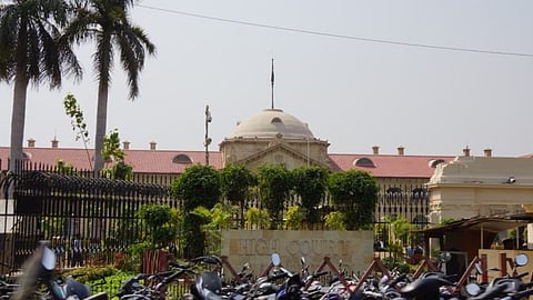 Writ petition not maintainable against purely private body such as Mahindra Finance: Allahabad High Court