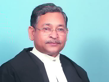 In-house panel recommends removal of Allahabad HC judge SN Shukla J for involvement in medical college bribery case