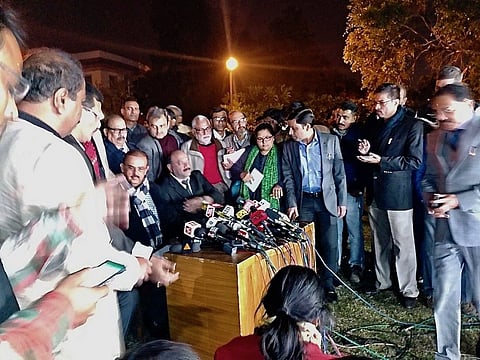 Vikas Singh defends CJI Dipak Misra – demands criminal contempt against CJAR