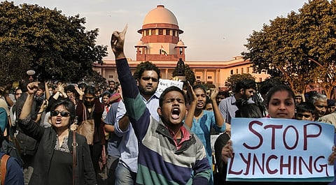 Mob Lynching: Supreme Court issues notice in PIL seeking implementation of its own directions