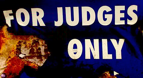 Yardstick for judging conduct of judicial officer has to be strict, SC upholds compulsory retirement order against District Judge