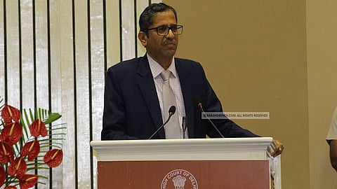 न्यायमूर्ति एन वी रमण सबसे नेक न्यायाधीशों मे से एक हैं: डीएचसीबीए द्वारा आंध्र के सीएम द्वारा लगाए गए आरोपों की निंदा की गयी