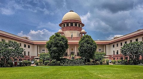 वीसी की सुनवाई के लिए मोबाइल फोन से बचने का निर्देश केवल सलाह, मोबाइल के इस्तेमाल पर रोक नहीं: सुप्रीम कोर्ट ने स्पष्ट किया