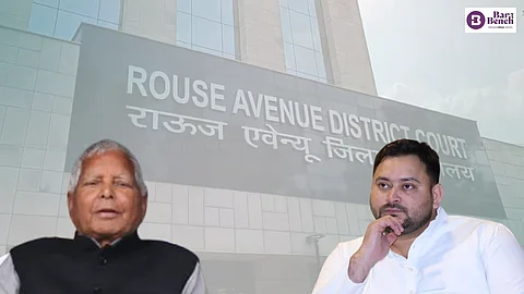 Lalu Yadav and Tejashwi Yadav with Rouse Avenue court