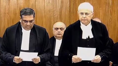 Justice Manmohan being sworn in as Supreme Court judge