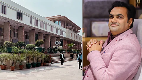 Mukesh Kumar Ahlawat, Delhi High Court
