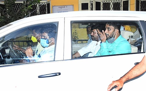 ಯೋಗೀಶ್ ಗೌಡ ಕೊಲೆ ಪ್ರಕರಣ: ಒಂದು ದಿನದ ನ್ಯಾಯಾಂಗ ಬಂಧನಕ್ಕೆ ಮಾಜಿ ಸಚಿವ ವಿನಯ್ ಕುಲಕರ್ಣಿ