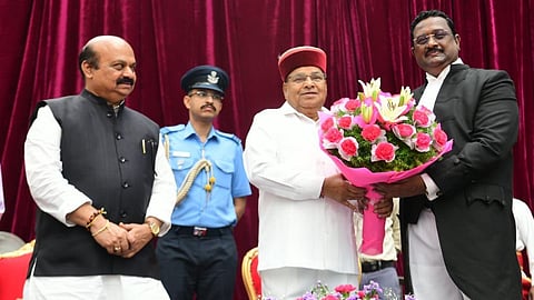 ಕರ್ನಾಟಕ ಹೈಕೋರ್ಟ್ ಮುಖ್ಯ ನ್ಯಾಯಮೂರ್ತಿಯಾಗಿ ಪ್ರಮಾಣ ವಚನ ಸ್ವೀಕರಿಸಿದ ನ್ಯಾ. ಪಿ ಬಿ ವರಾಳೆ