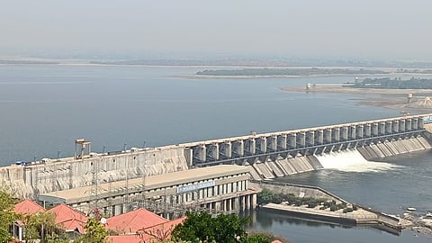 ರೈತರ ಕೋರಿಕೆ ಮನ್ನಿಸಿದ ಹೈಕೋರ್ಟ್: ನಾರಾಯಣಪುರ ಜಲಾಶಯದಿಂದ 0.80 ಟಿಎಂಸಿ ನೀರು ಬಿಡುಗಡೆಗೆ ಆದೇಶ