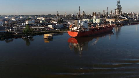 Argentina’s Jan base oils supply falls