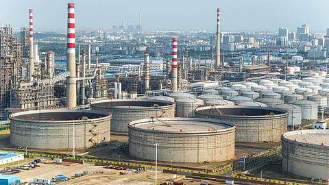 China’s April base oils output holds firm