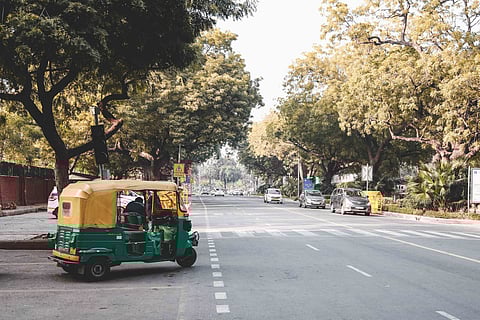 Three-wheeler, Delhi, cars, traffic