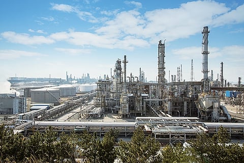 oil refinery, South Korea