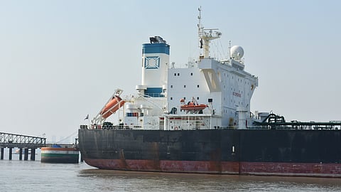 Photo showing vessel at Mumbai port