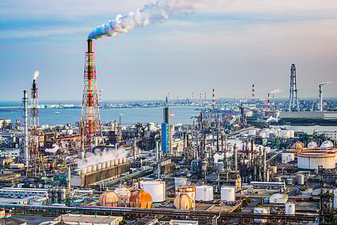 Photo showing oil refinery in Yokkaichi, Japan