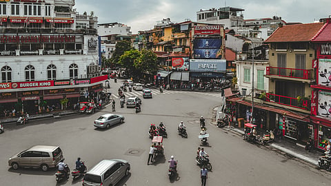 Photo of cross-roads and traffic in Hanoi, Vietnam