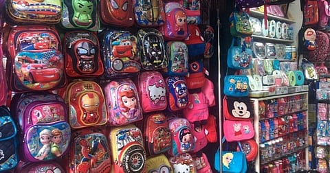 উত্তর পূর্বের বাজার ছেয়ে গেছে চিনা পণ্য সামগ্ৰীতে