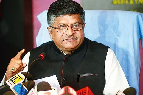 জ্বালানি সমস্যা মেটাতে দীর্ঘমেয়াদি ব্যবস্থা গ্ৰহণ জরুরিঃ প্ৰসাদ