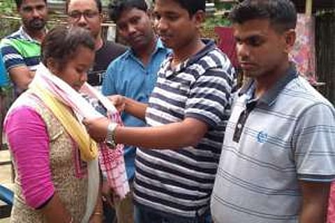 চিরাঙের গরিব ছাত্ৰীর পড়াশোনার দায়িত্ব নিল এবিএমএসইউ