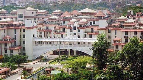 কর্মীদের বেতন সমস্যা নিয়ে অসঙ্গতি দূর করল দিশপুর