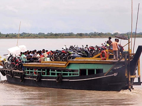 নিমাতি-মাজুলির মধ্যে চলাচলকারী ফেরিগুলি পরীক্ষা করার নির্দেশ