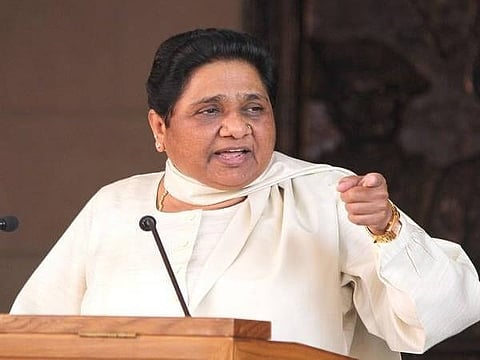 দলীয় সদস্য পদ খুইয়ে মায়াবতীর বিরুদ্ধে দুর্নীতির অভিযোগ মুকুল উপাধ্যায়ের