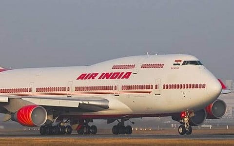 বোনাস না পেয়ে এয়ার ইন্ডিয়ার গ্ৰাউন্ড স্টাফ ধর্মঘটে,বিমান উড়ানে ব্যাঘাত