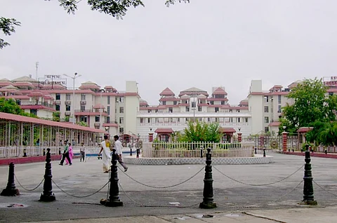 আমলা পর্যায়ে বড় ধরনের রদবদল ঘটালো রাজ্য সরকার