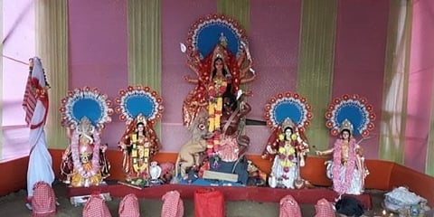 ডিমৌয়ে বাসন্তী পুজো চলছে ধুমধামে