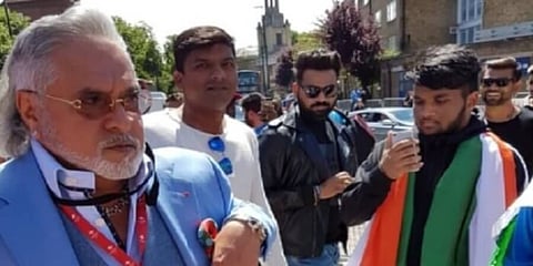 ওভালে ভারত-অস্ট্ৰেলিয়ার ক্ৰিকেট ম্যাচ দেখতে গিয়ে ফ্যানদের হাতে অপদস্থ বিজয় মালিয়া