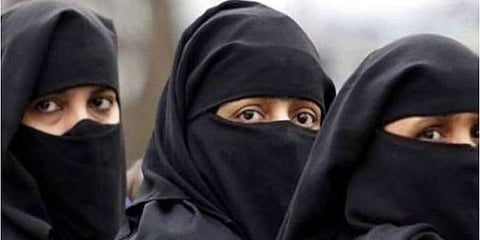 বিরোধীদের প্ৰতিবাদের মধ্যেই ফের তিন তালাক বিল লোকসভায় পেশ