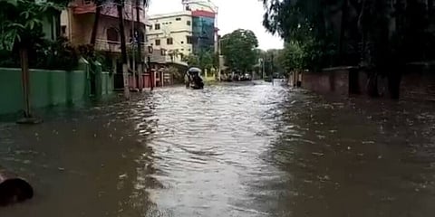 রাজ্যে বন্যা পরিস্থিতি অপরিবর্তিত,ক্ষতিগ্ৰস্ত ৪ লক্ষেরও বেশি