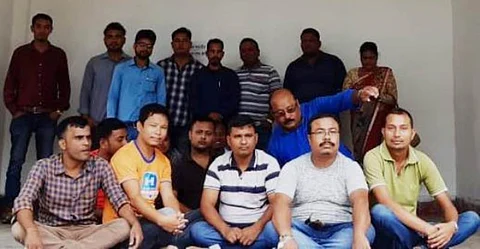 চাকরি নিয়মিত করার দাবিতে পঞ্চায়েত ও গ্ৰামোন্নয়ন ঠিকা কর্মীদের ধরনা