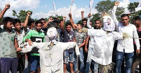 মধ্যাহ্ন ভোজনের আহার নিয়ে রাঁধুনীদের আন্দোলন ‘বিদ্ৰোহের’ রূপ নিচ্ছে রাজ্যে