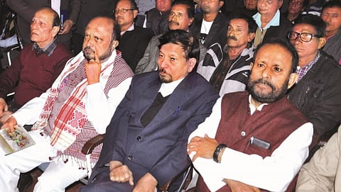 ক্যা নিয়ে অগপ নেতাদের অবস্থান স্পষ্ট করতে বললেন দলীয় কর্মীরা