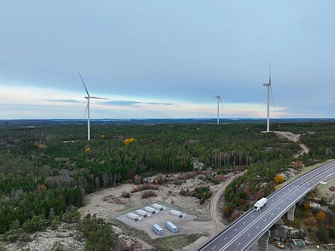 The Femstenaberg hybrid site has combined a 20 MW battery with wind assets to deliver grid balancing and frequency control across southern Sweden. Image Credit/Source: Rabbalshede Kraft