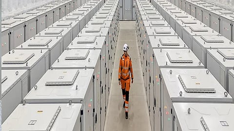 The system has been engineered to withstand -50 °C, heavy snowfall, ice, while enabling multi market participation. Image Credit: Merus Power