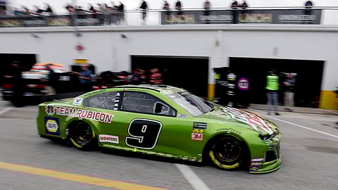 Chase Elliott (9), seen last week at Daytona, hopes for a better finish this week. (AP Photo/John Raoux)