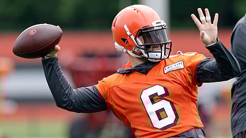 Cleveland Browns quarterback Baker Mayfield throws during an NFL football organized team activity session at the team's training facility, Thursday, May 30, 2019, in Berea, Ohio. (AP Photo/Tony Dejak)